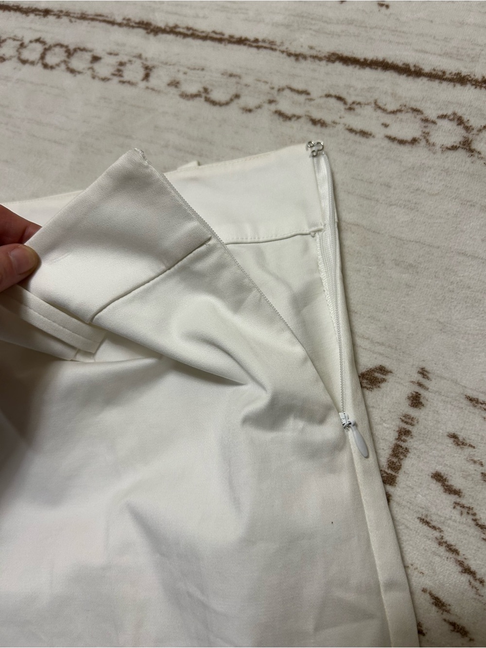Ann Taylor White Side Zip Straight Leg Dress Pants Trousers Size 8 Old Money - Picture 3 of 7